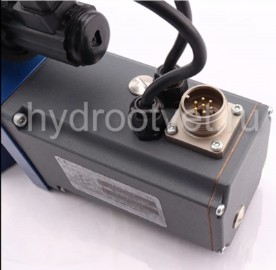 4WRTE25W6-350L-4X/6EG24K31/A1M - Пропорциональный быстродействующий распределитель с обратной связью по положению золотника и со встроенным усилителем (OBE), Ду25, A1 = ±10 В, номинальный расход 350 л/мин, схема W6-, каналы управления X и Y = внешние