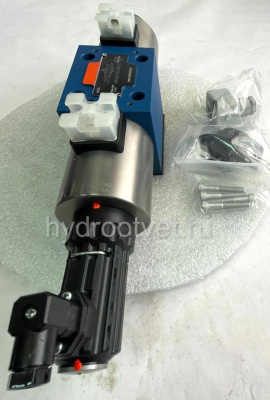 4WRE10W25-2X/G24K4/V - Пропорциональный распределитель с обратной связью по положению золотника без встроенной электроники Ду10, номинальный расход 25 л/мин, схема W